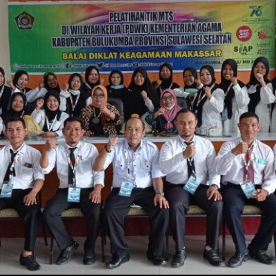 Pembukaan Pelatihan TIK PDWK Diikuti Guru MTs Muhammadiyah Bulukumba