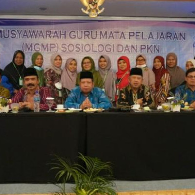 Perkuat Sinergi dan Kolaborasi, 2 Guru MAN IC Gowa Hadiri MGMP MAN Insan Cendekia Indonesia