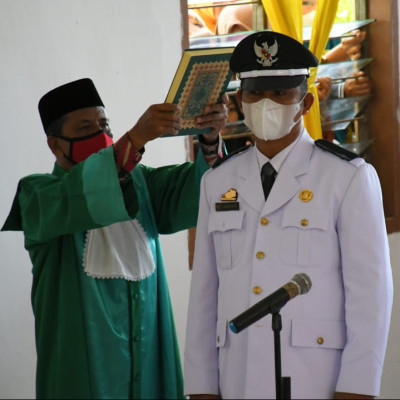 Penyelenggara Syariah Kemenag Sinjai Jadi Rohaniawan Pengambilan Sumpah Pejabat Kepala Desa