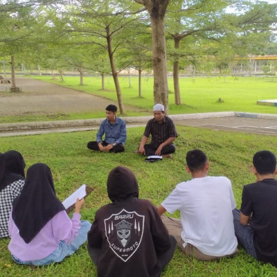 Sasar Generasi Pemuda, Penyuluh KUA Barru Gelar Lapak Penyuluhan di Alun-Alun Kota Barru