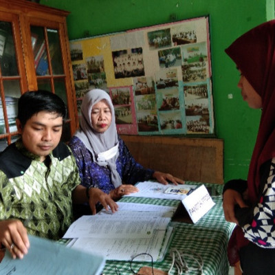 Panitia PPDB MTs Muhammadiyah Bulukumba Kembali Tangani Pengambilan Formulir 