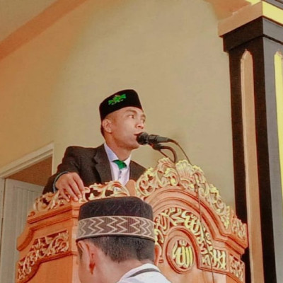 Guru MTs Bacari Sampaikan Khotbah Jumat di Masjid H. Ahmad Alfiati, Mariorennu Bulukumba