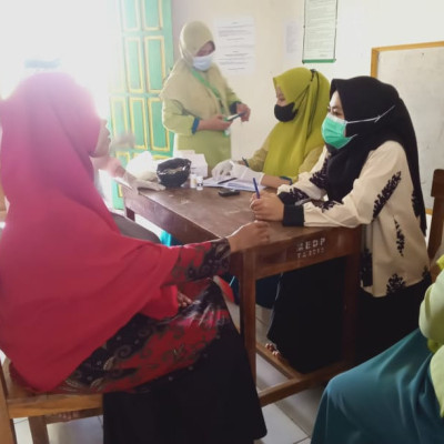 PKM Samaenre Lakukan Screening Kesehatan Pada Warga MTs Muhammadiyah Songing
