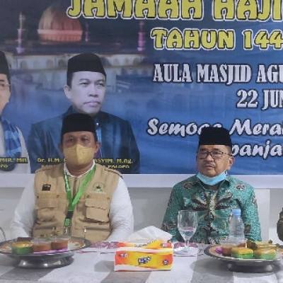Jemaah Calon Haji Kota Palopo Akhirnya Bertolak Ke Asrama Haji Sudiang.