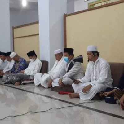 Muh Ashar, Penyuluh KUA Dua Boccoe Pimpin Zikir Akbar Milad ke-63 Imam Besar Istiqlal Jakarta