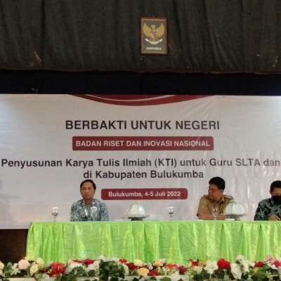 Antusiasme Guru MTs Muhammadiyah Bulukumba Mengikuti Pelatihan Karya Tulis Ilmiah