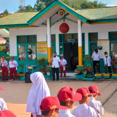 Tahun Ajaran Baru, MIN 2 Tana Toraja Gelar Upacara Bendera