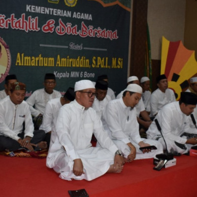 Partisipasi MTsN 2 Bone di Tahlilan dan Doa Bersama Untuk Almarhum Amiruddin Kepala MIN 6