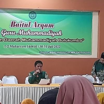 Guru MTs Muhammadiyah Bulukumba Terima Materi Tentang Kemuhammadiyahan