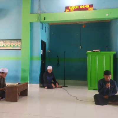 Muhammad Ilham, Santri Kelas X Ulya Sukses Menyelesaikan Hafalannya