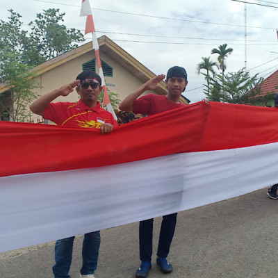 Bendera Merah Putih Sepanjang 100 Meter Warnai Peringatan HUT RI ke 77