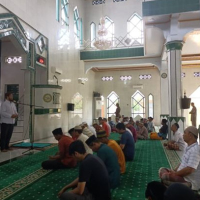 Muhammad Fadli Beri Penyuluhan di Masjid Besar Taqwa Palanro