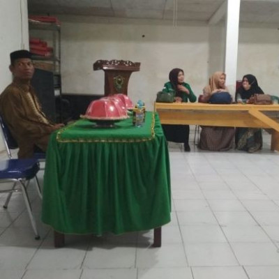 Ustadz Rahman Awan Bawakan Pengajian Rutin Nurul Huda Desa Manuba