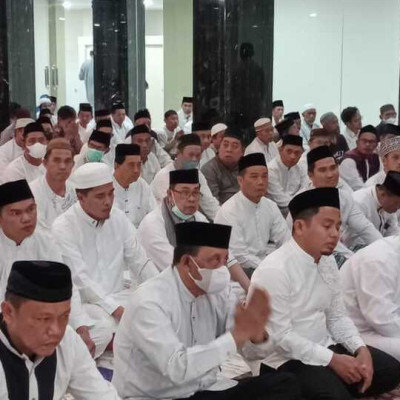 Warga Kemenag Parepare Semarakkan Zikir Akbar HSN 2022