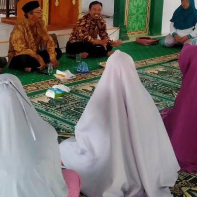 Urat Dan Unyeng Duet Ceramah di Kampung Sakinah Desa Sokkolia Bontomarannu