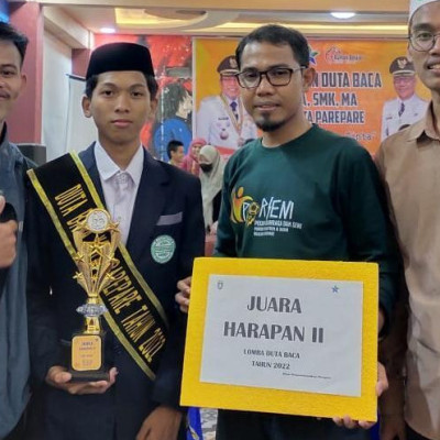 Siswa MA Al Badar Raih Juara pada Pemilihan Duta Baca Kota Parepare