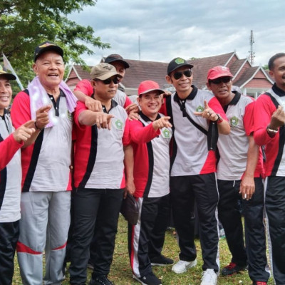 Semarak Jalan Santai Moderasi HAB Ke 77, Ketua Pokjawas Bersama Para Kamad Tampil Keren
