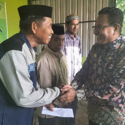 Rangkaian HAB 77, Kemenag Maros Beri Bantuan 56 Imam Dusun