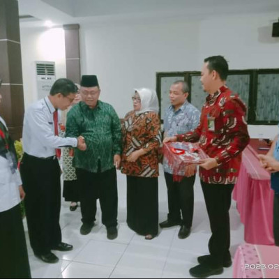 Sekretaris Balitbangdiklat, Dr. H. Muharram Marzuki Menutup PDWK Di Kemenag Takalar