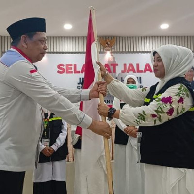 PPIH Embarkasi Makassar Lepas Kloter Terakhir, Kastolan ; Jaga Nama Baik Negara Kita