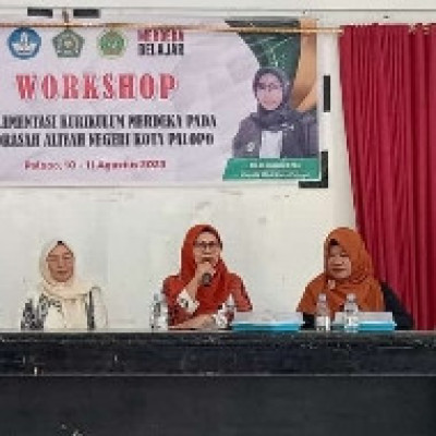 Kamad MAN Palopo Tutup Workshop IKM, Pengawas Madrasah Dan  Narasumber Apresiasi Kegiatan.