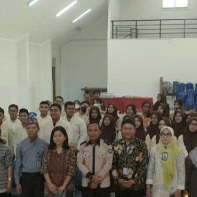 KaKankemenag Kota Makassar Memboyong Siswa MAN 2 Makassar ke SMA Katolik