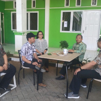 Briefing Evaluasi dan Motivasi Kehumasan di Kantor Kementerian Agama Kota Makassar
