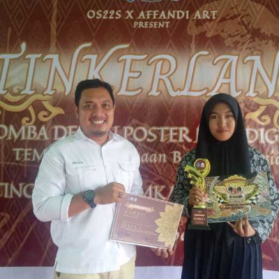 Siswi MAN 1 Parepare Raih Juara I pada Ajang Lomba Desain Poster Batik