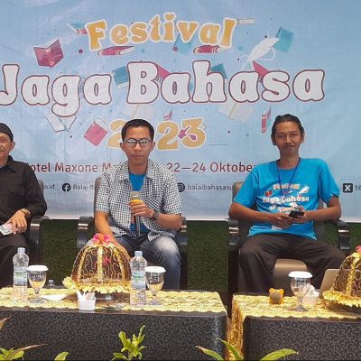 Buku Fiksi Karya Guru MAN 2 Bulukumba Dibedah di Festival Jaga Bahasa