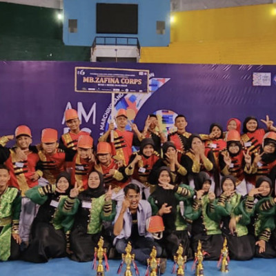 MTsN 1 Kota Makassar Juara Umum II pada Ajang Akkarena Marching Band Competition 2023