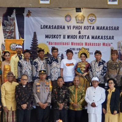KakanKemenag Kota Makassar Hadiri Pembukaan Lokasabha VI PHDI & Muskot II WHDI Kota Makassar.