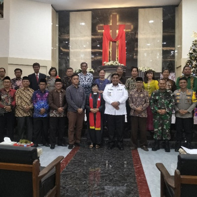Bersama Bupati, Kakankemenag Maros dan Jajaran Hadiri Natal dan Peresmian Papan Nama Gereja