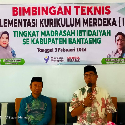 Buka Bimtek IKM Tingkat Madrasah Ibtidaiyah, Kakan Kemenag Kabupaten Bantaeng Sampaikan Dua Hal Penting