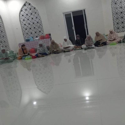 Kemuliaan Malam Nisfu Sya'ban Dirayakan dalam Yasinan Bersama di Masjid Bani Tenratu Binaan PAI Awangpone
