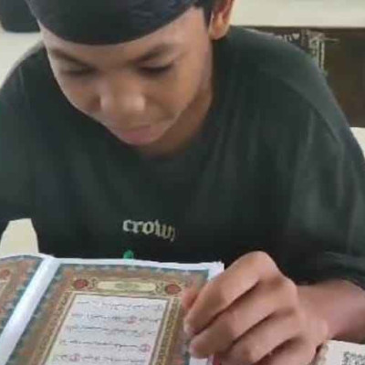 Tanamkan Cinta Al Qur’an di Bulan Ramadhan, Siswa MTs Negeri Pinrang Tadarus Sebelum KBM