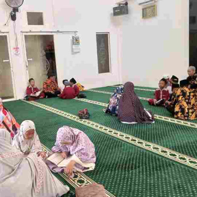 Bimbingan Literasi Al Qur’an di Bulan Suci; Upaya Mendidik Anak Usia Dini di Paleteang