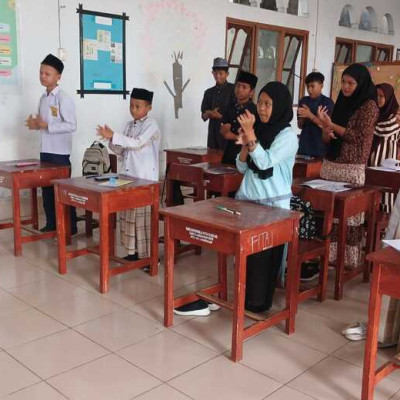 Hari Pertama Pembelajaran Ramadan, Siswa MTs DDI Labukkang Dapat Materi Taharah