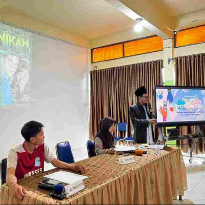 Ustadz Sulaiman Ansar Bimbing Remaja di Pesantren Ramadhan SMA Negeri 11 Pinrang