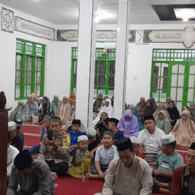 Semarak Ramadhan : Kepala KUA Palakka Ikut Andil Sosialisasikan Kadar Zakat Fitrah