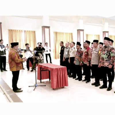 Lantik PPIH Embarkasi Makassar, Arsad Hidayat : Prioritaskan Jemaah Lansia