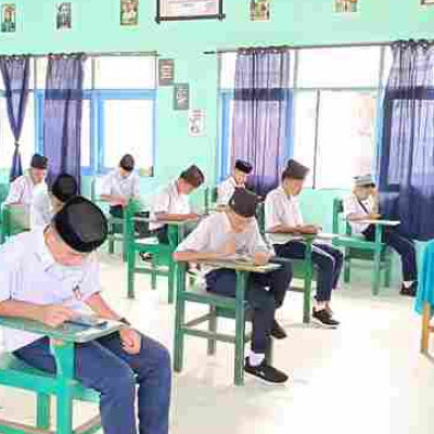 Asesmen Madrasah Berbasis Komputer di MTs At-Taqwa Jampue Dimulai