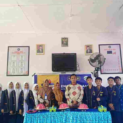 Penutupan English Camp OSIM MTs Muhammadiyah Punnia: Pesan Inspiratif dari Kepala Madrasah