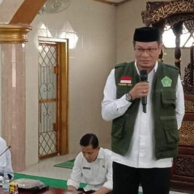 Faried Beri Materi Bimbingan Manasik bagi Jemaah Haji Bajeng dan Bontonompo Selatan