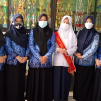 Dukungan MTsN 1 Bone Untuk Putri Remaja Indonesia Bone 2021
