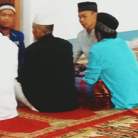 Kepala KUA Gandangbatu Sillanan Silaturrahim dengan Pengurus dan Jamaah Masjid Babul Jannah Buntu