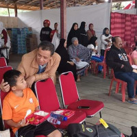 Kepala Seksi Pendidikan Islam Kantor Kemenag Tana Toraja Ikut menjemput pengungsi asal Wamena yang t