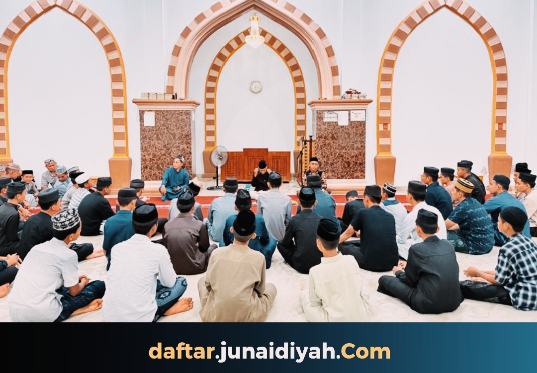 Tahun Baru Islam 1 Muharram 1447 Hijriah, jatuh pada Kamis maghrib, 26 Juni 2025. Umat Islam di seluruh dunia menyambut bahagia dengan doa dan harapan yang lebih baik dari tahun sebelumnya.
