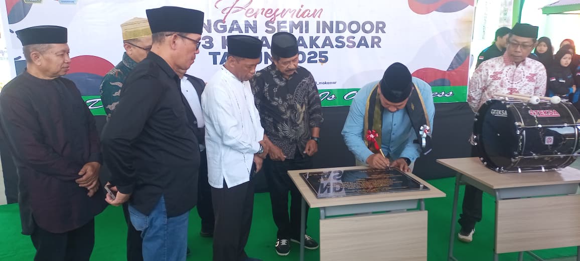 Kakanwil Kemenag Sulsel Resmikan Lapangan Semi Indoor MAN 3 Kota Makassar
