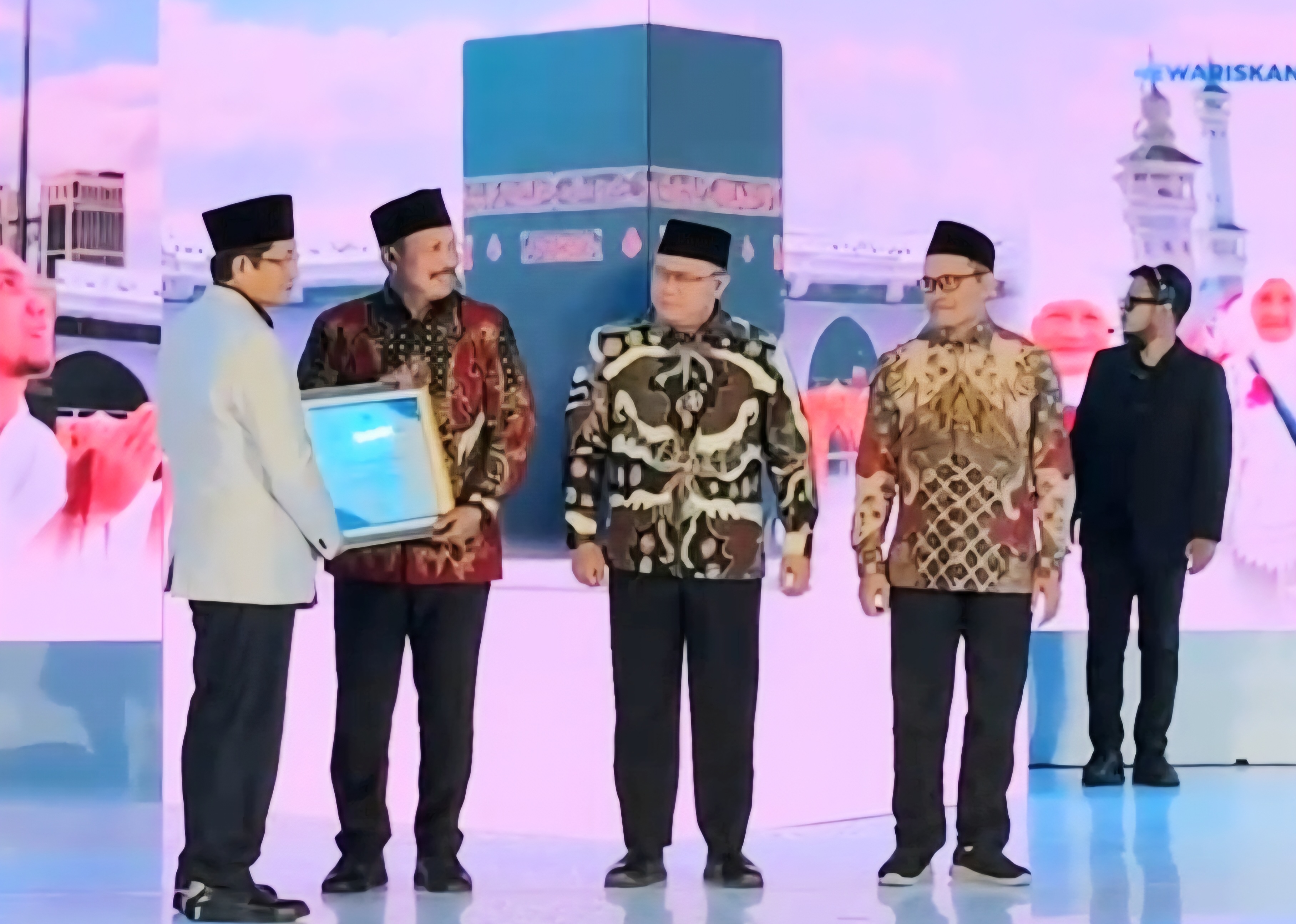 PPIH Embarkasi Makassar Terbaik Dalam  Penerapan One Stop Service Musim Haji 2025