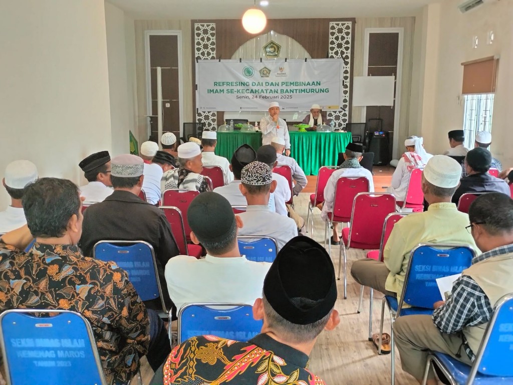 Pembekalan dai dan imam masjid di KUA Bantimurung (foto: ist)